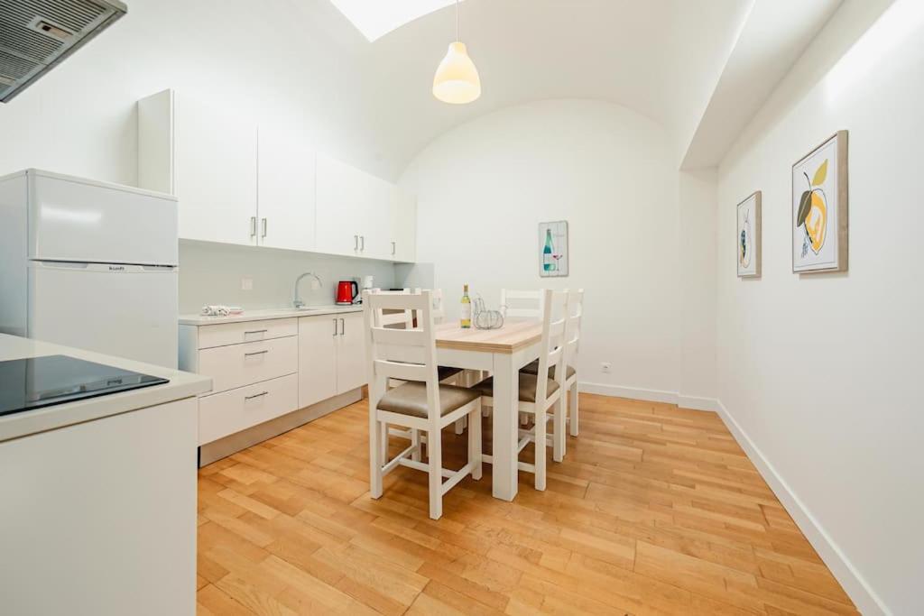 Villa Near Evora's Main Square With Private Terrace Evora
