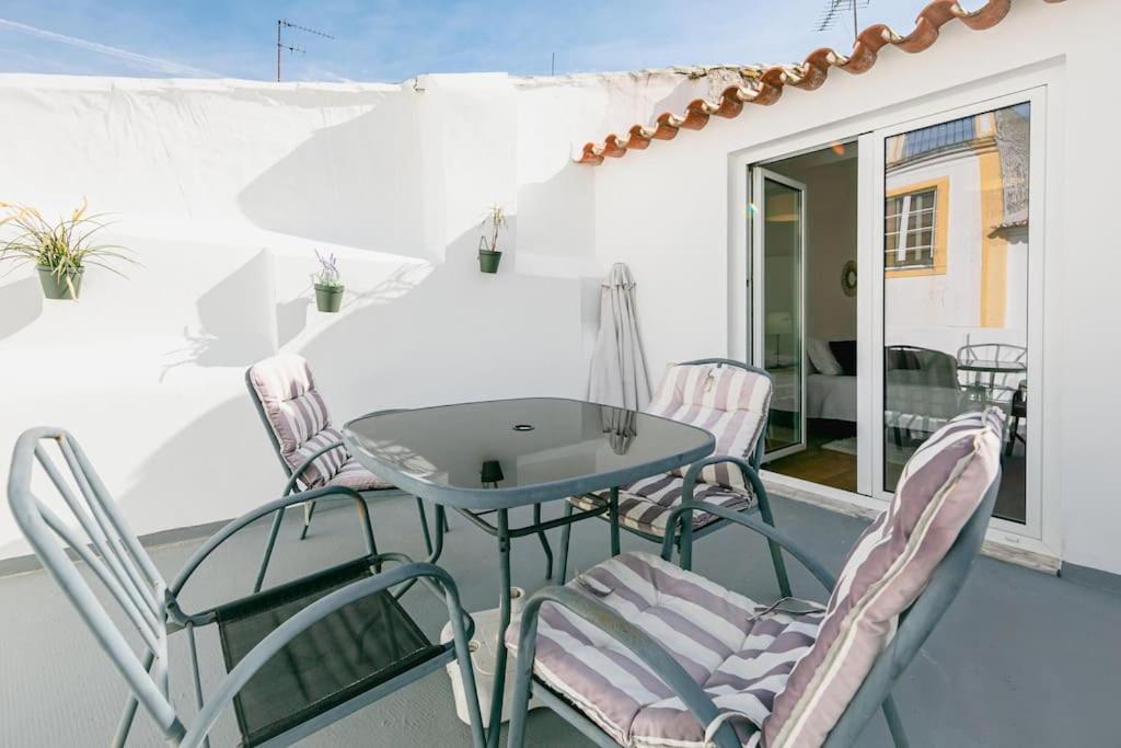 Villa Near Evora's Main Square With Private Terrace *