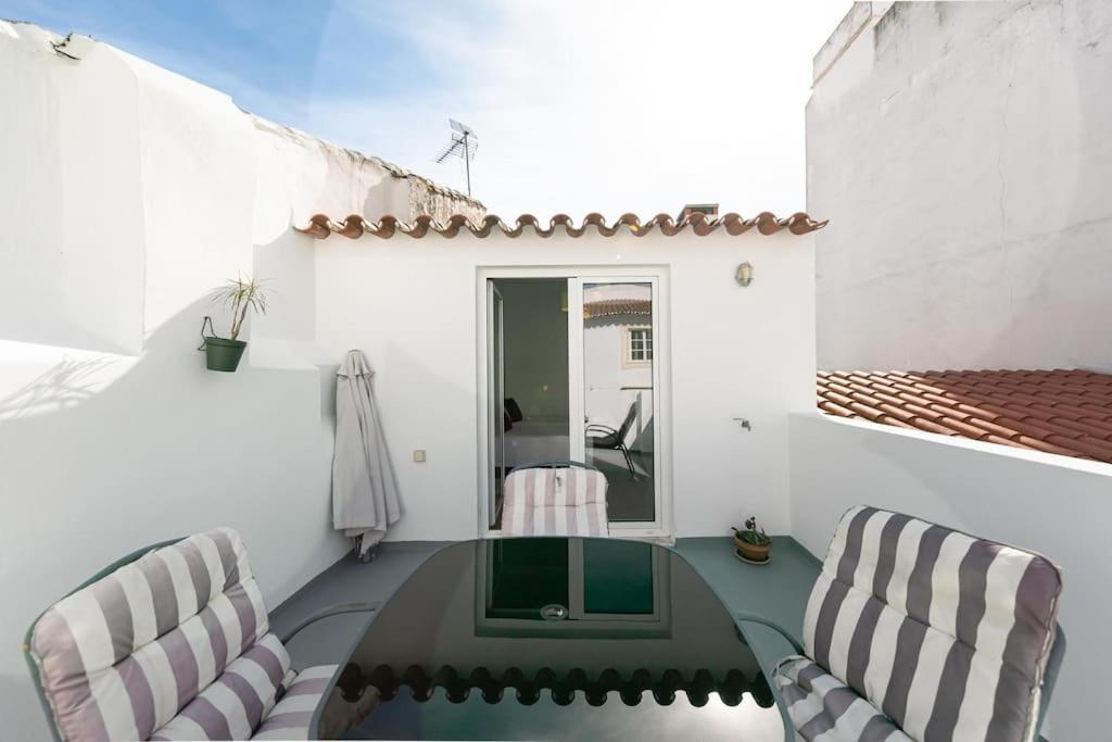 Near Evora's Main Square With Private Terrace Evora
