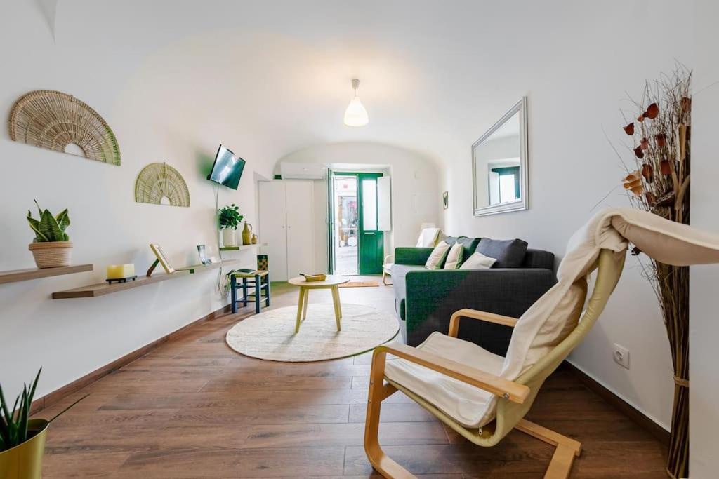 Near Evora's Main Square With Private Terrace Evora