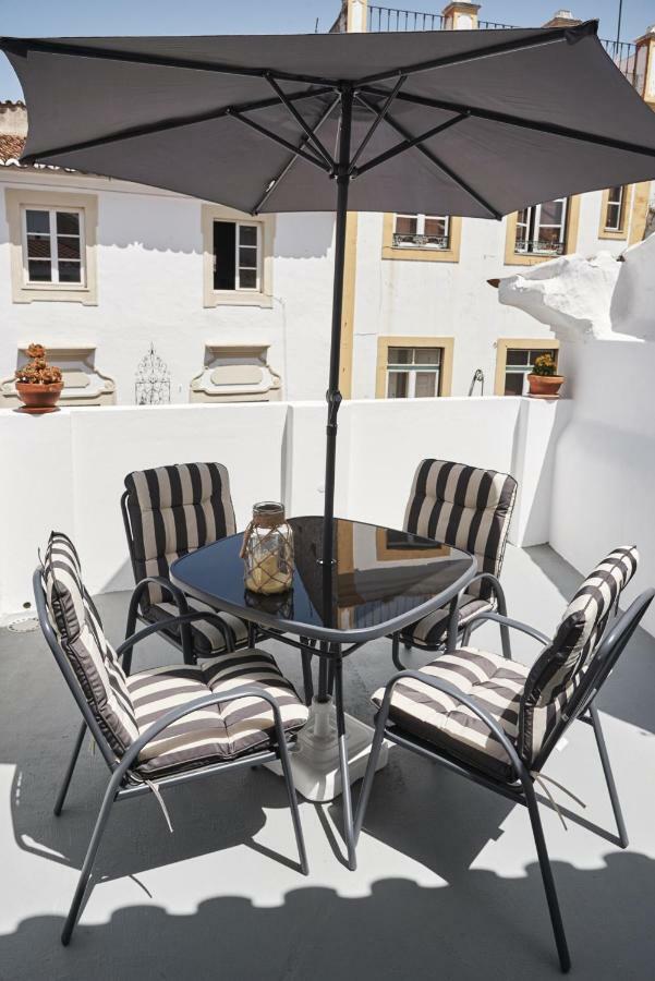 Near Evora's Main Square With Private Terrace Villa Evora